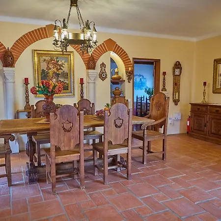 וילה Gorgeous Villa, Ideally Located, With Pool, Ocean Views, Airco, Great For Families