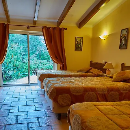 Gorgeous Villa, Ideally Located, With Pool, Ocean Views, Airco, Great For Families וילה