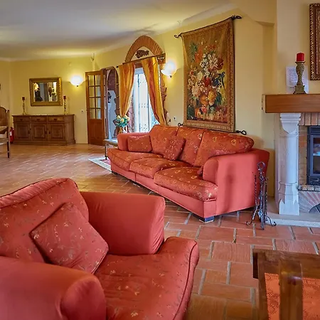 Gorgeous Villa, Ideally Located, With Pool, Ocean Views, Airco, Great For Families Villa
